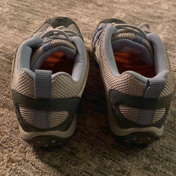 Merrell Gray and Blue Hiking Shoes - women’s size 7.5 - lace up- mesh front - Picture 4 of 7